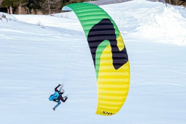 <b>SKY PARAGLIDERS | ZOE | 13</b>