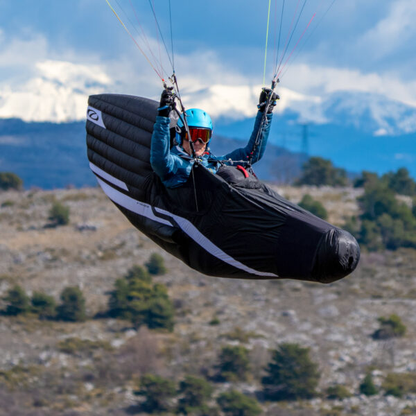 <b>OZONE PARAGLIDERS | F*RACE 2 | L</b>