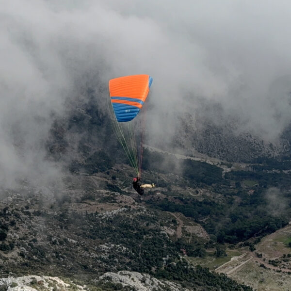 <b>IFLY | SAFE | SMALL</b> – Bild 3